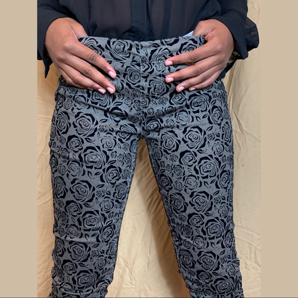 Skinny pants